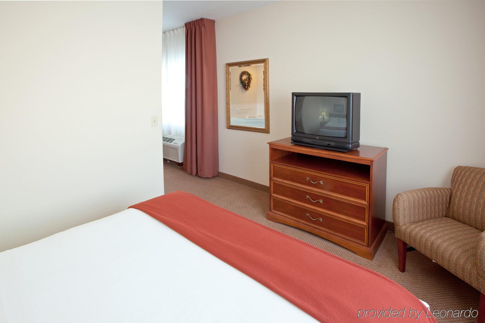 Baymont By Wyndham Chelsea Hotel Exterior foto